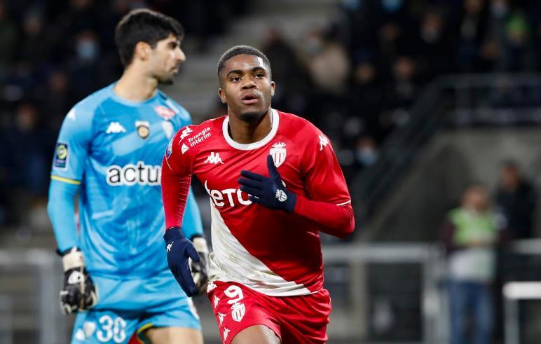 略不仅为球 略不仅为球