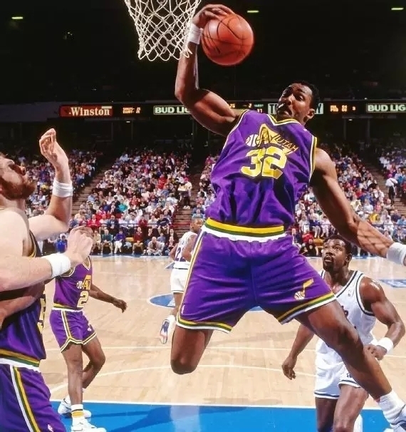 他凭借过人 他凭借过人