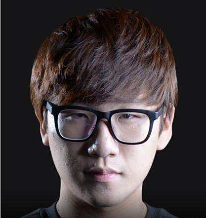 更彰显了他 更彰显了他