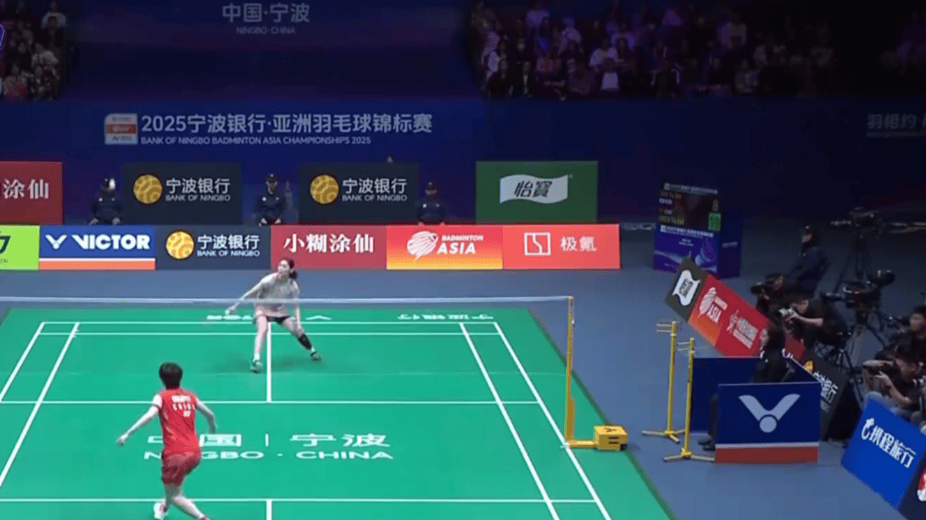 球员共同努 球员共同努